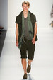 runway look thumbnail