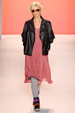 runway look thumbnail
