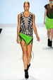 runway look thumbnail