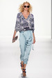 runway look thumbnail