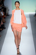 runway look thumbnail