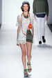 runway look thumbnail