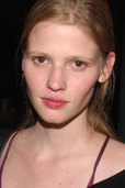 picture of Lara Stone
