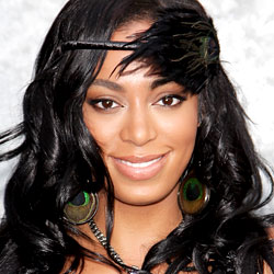 Solange Knowles and the feather.