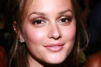Leighton Meester Is a Text Addict