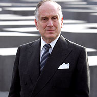Ronald Lauder stares down unlimited terms.