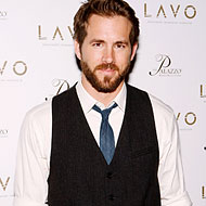 Ryan Reynolds Braves Bleeding Nipples to Run New York City Marathon