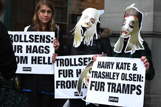 Hairy-Kate and Trashley Greet Mary-Kate and Ashley