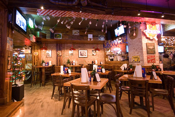 Timberlake’s Restaurant Sued, De Niro’s Threatened