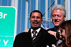 Did Bill Clinton Give Governor Paterson a Public Back Rub?