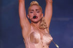 Memorable Moments in Diva Fashion History