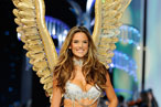 Alessandra Ambrosio returneth!