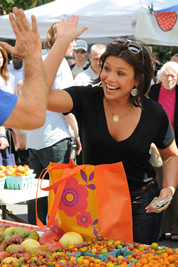 Stalk Rachael Ray With Ease at Food Network Studio Tour