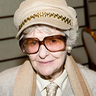 Elaine Stritch Loves Fellow Diva Liza, Up to a Point