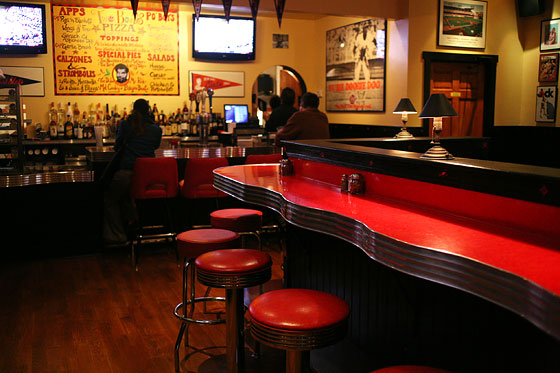 Two Boots Tavern Gives Away Slices; Hell’s Kitchen Location a Month Away