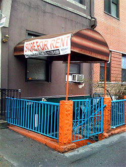 West Village Loses an Outdoor Drinking Spot