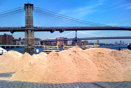 Enter Sandman: The Building of Manhattan’s First Water Taxi Beach Begins