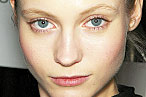 Charlotte di Calypso (One Management) at Stella McCartney.
