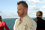 Dale distributes hors d'oeuvre to the beautiful people on last night's <em>Top Chef</em>.