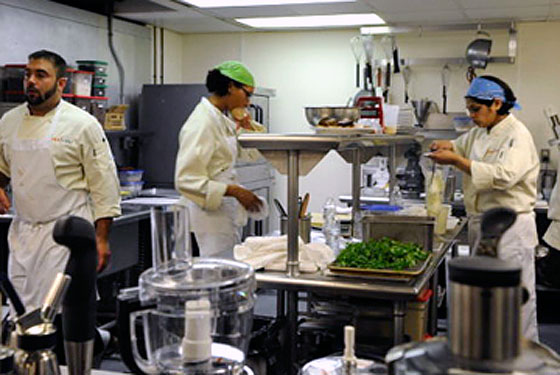 Top Chef: Adam Platt Is Unnerved by PDA, Freakishly Bad Dishes