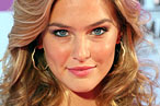 Refaeli: Hell no, she won't go.