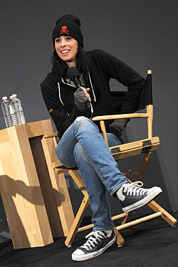 Sarah Silverman Eats Sensibly at Josie’s; Paterson Plies Ford With Butter