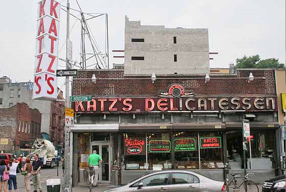 Katz’s Takes New Tone on Letter Grades After C-Worthy Inspection