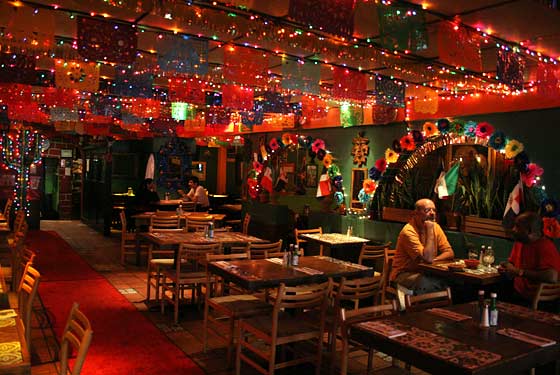 Sietsema Praises El Cantinero: Is He Loco?