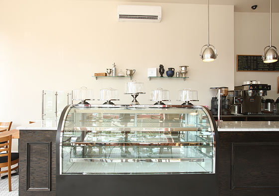 Astor Bake Shop Brings Cupcakes and ‘Sloppy Sandwiches’ to Astoria
