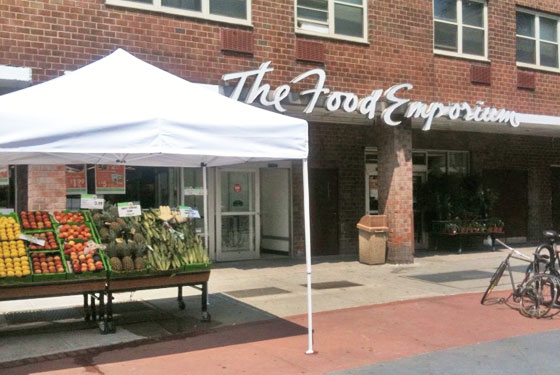 Are Copycat Farmers’ Markets Spoiling It for Everyone?