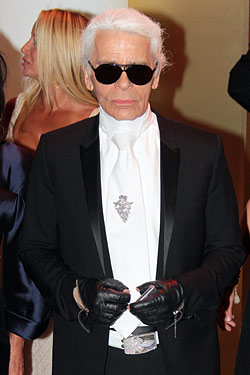 Fashionistas on the Dining Scene: Victoria Beckham at Nobu, Karl Lagerfeld at the Lion