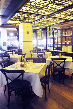 Lavo’s Oreo Zeppoles and One-Pound Meatballs Might Inhibit Dancing