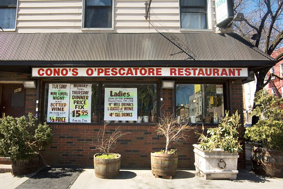 After 26 Years in Williamsburg, Cono’s Swims With the Fishes