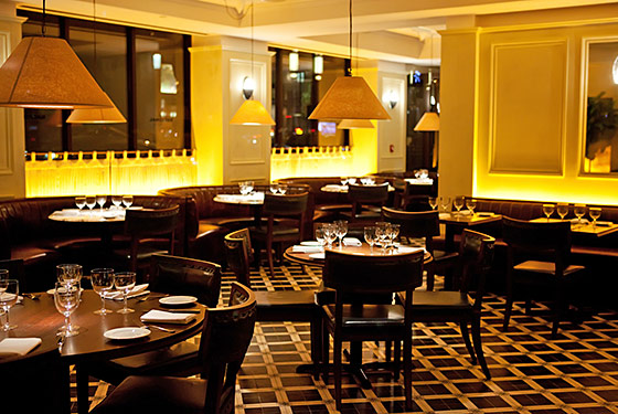 What to Eat at Geoffrey Zakarian’s Latest, the National