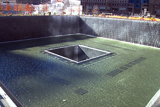 World+trade+centre+memorial+fountain