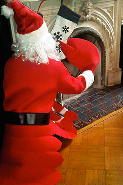 Lobster Tales: Lobster Claus Arrives, Plus Luke’s and RHLP Expand