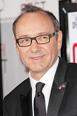 kevin spacey has frank discussion about his sexuality, without quite ...