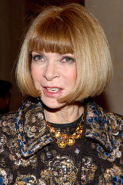 Anna Wintour was spotted yesterday as she browsed the Brooklyn Flea&#39;s annual pop-up holiday market, Gifted. This is surprising not only because Anna never ... - 23_awintour_250x375