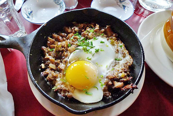 Sizzling sisig.