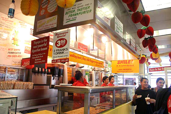 Doggone: Gray’s Papaya Closes Hell’s Kitchen Location