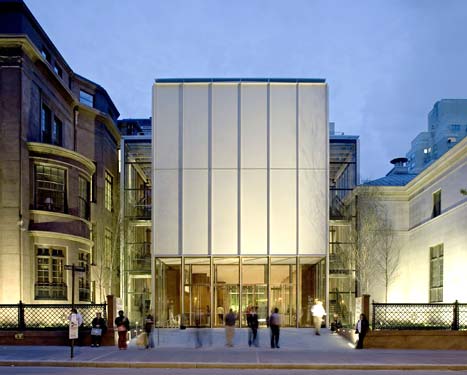 
Madison Avenue Entrance 