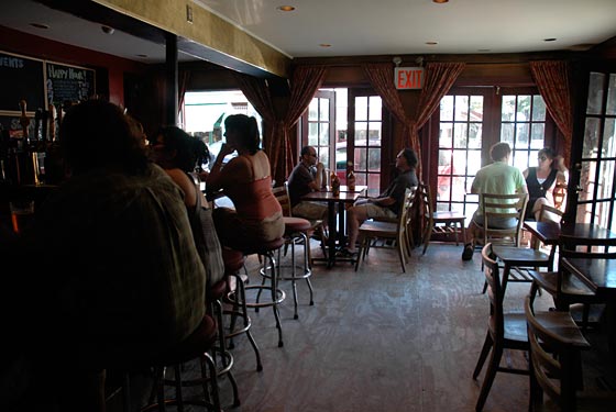 Bar Great Harry - Brooklyn, NY