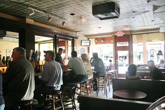 Wxou Radio Bar - New York, NY