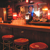 http://images.nymag.com/listings/bar/main119bar.jpg