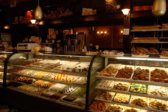 F Monteleone Bakery & Cafe - Brooklyn, NY