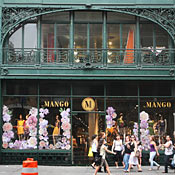 Christchurch dígito Cambio MNG by Mango - - Soho - New York Store & Shopping Guide