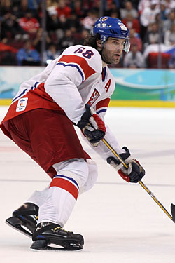 New York Rangers Jaromir Jagr of the Czech Republic warms up to