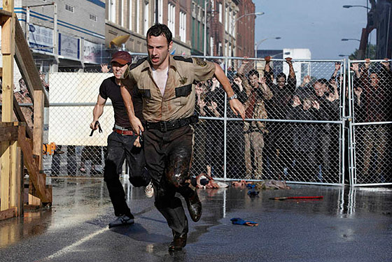 The Walking Dead Recap Zombies 1 Humans 0 Tv Vulture